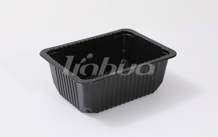 How well does the Pet Plastic Food Tray resist impact or cracking when dropped or subjected to rough handling?